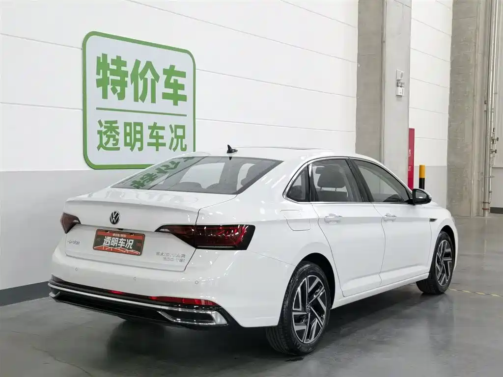 Volkswagen Jetta 2024