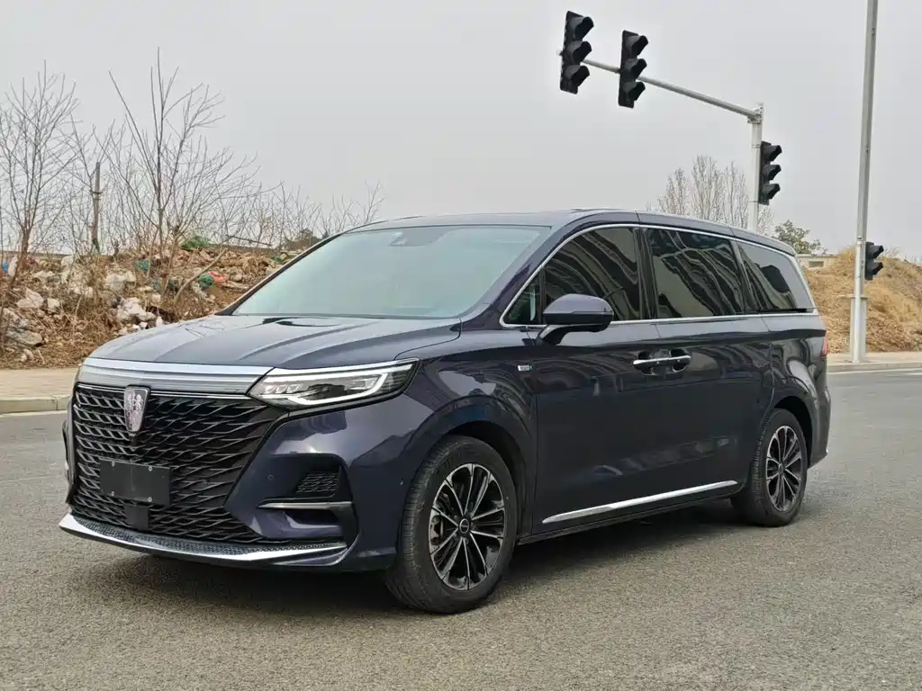 Roewe iMAX8 2022