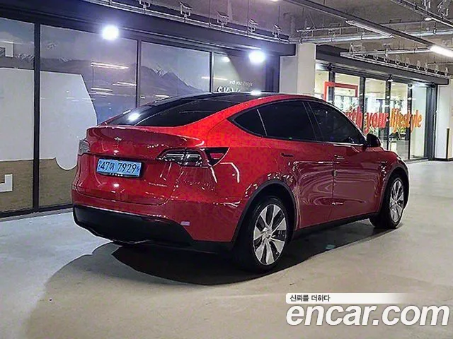 Tesla Model Y 2021