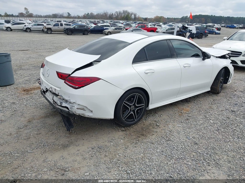 Mercedes-Benz CLA 2022