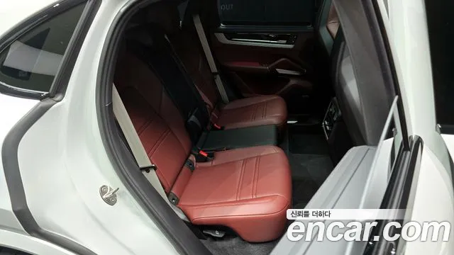 Porsche Cayenne 2024