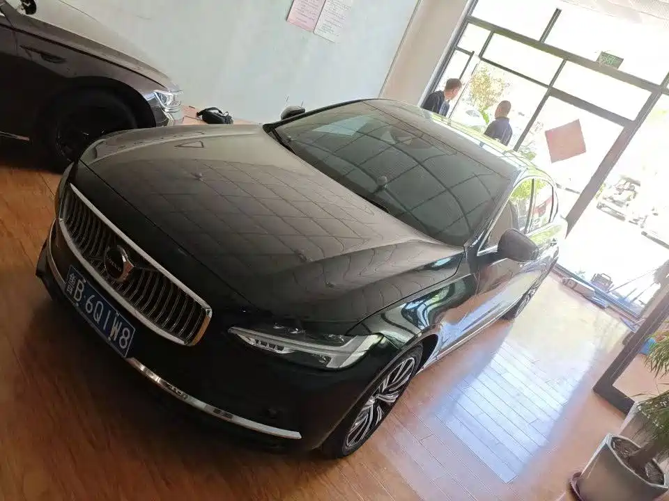 Volvo S90 2021