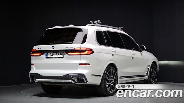 BMW X7 2024