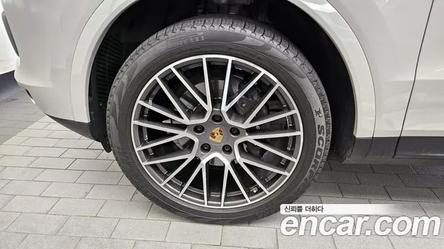Porsche Cayenne 2022