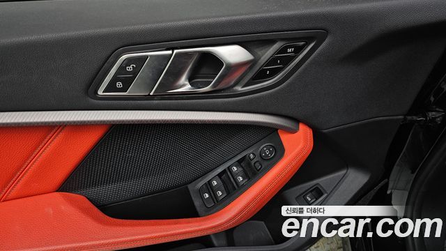BMW 1 серии 2021