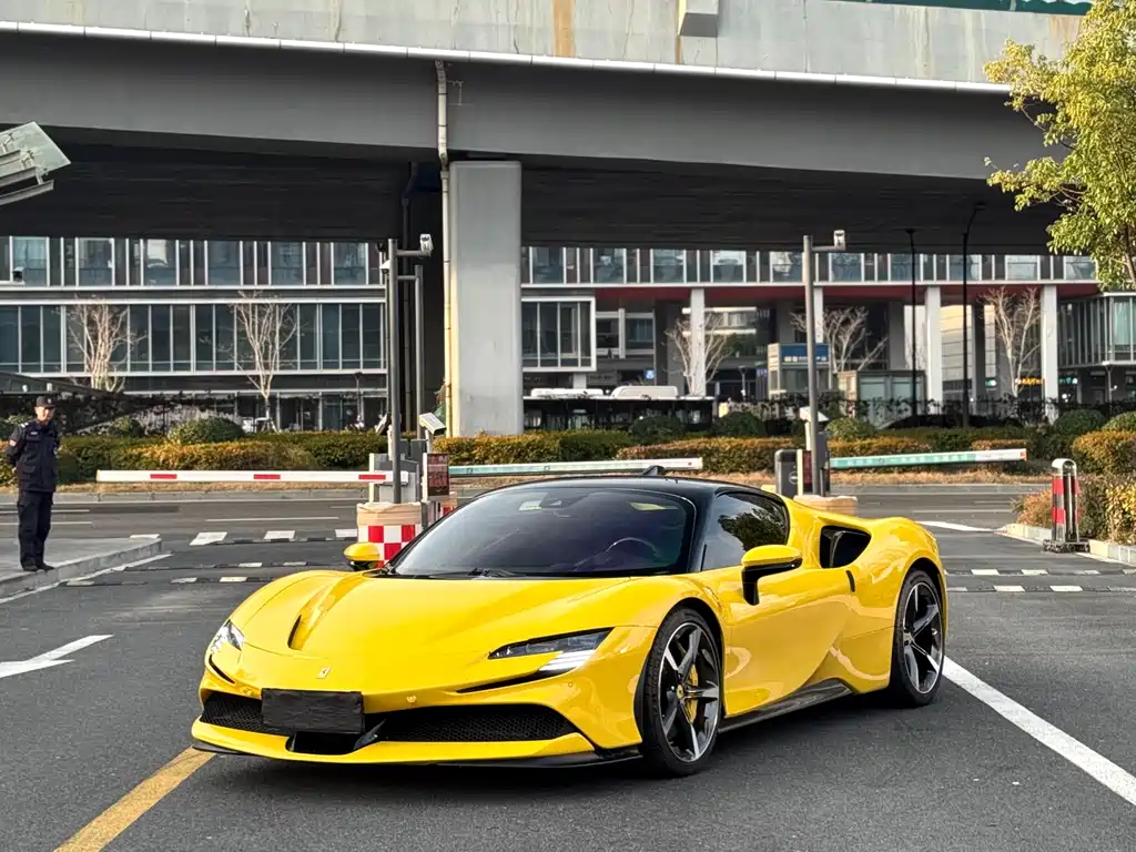 Ferrari SF90 2023