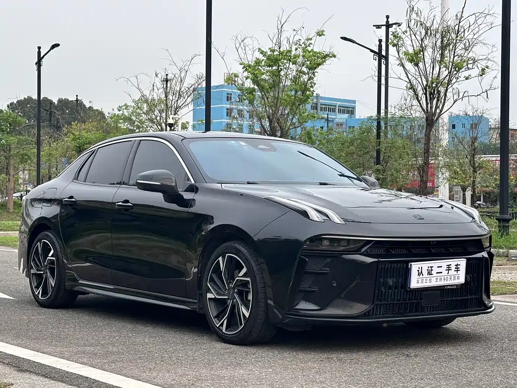 Lynk & Co 03 2022