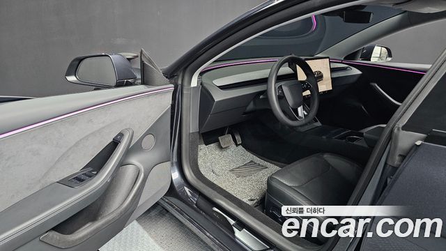 Tesla Model 3 2025