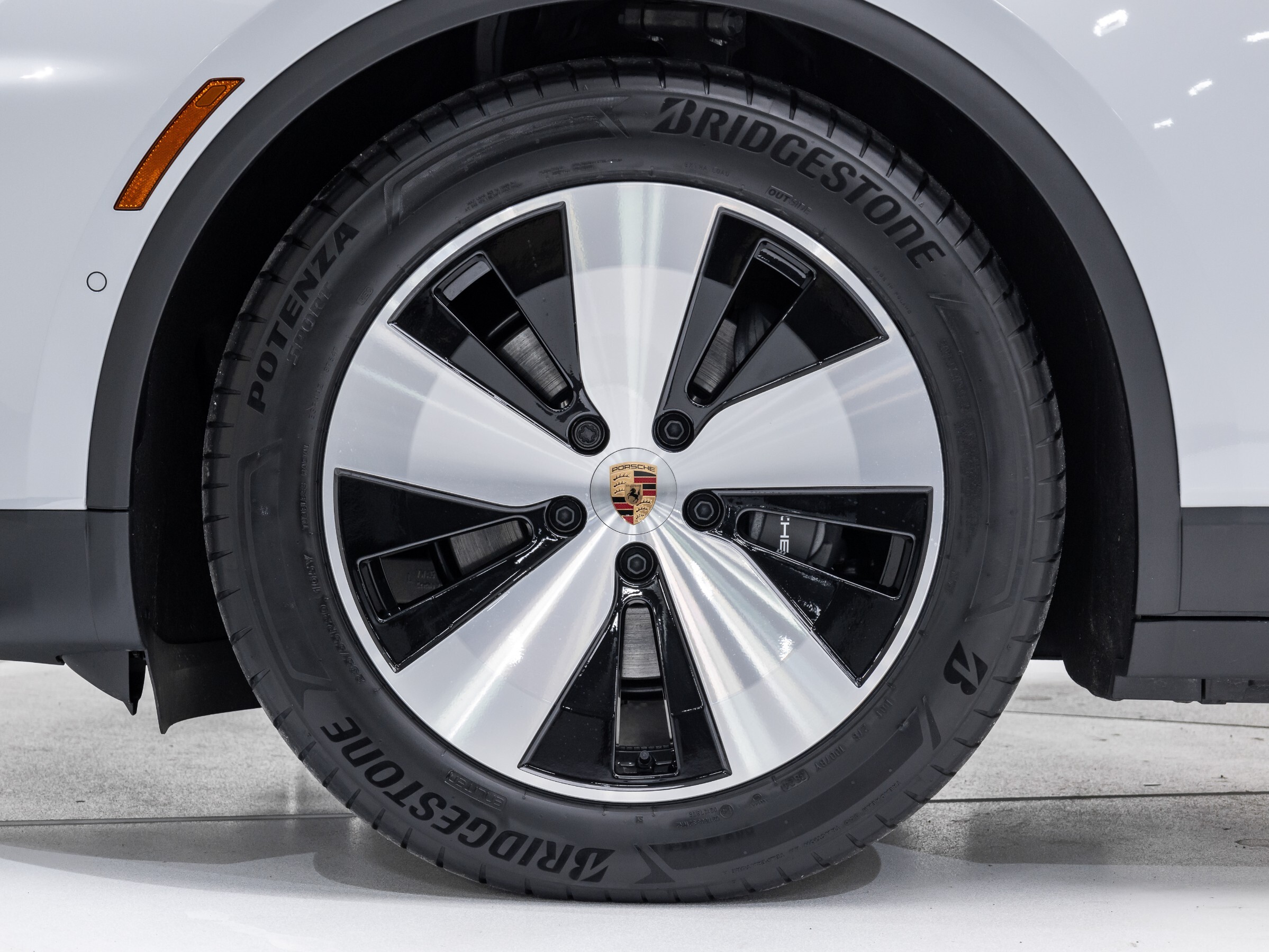 Porsche Macan 2024