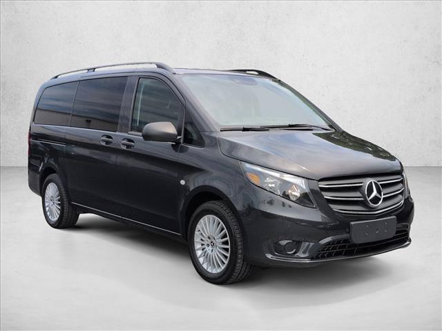 Mercedes-Benz Metris 2023