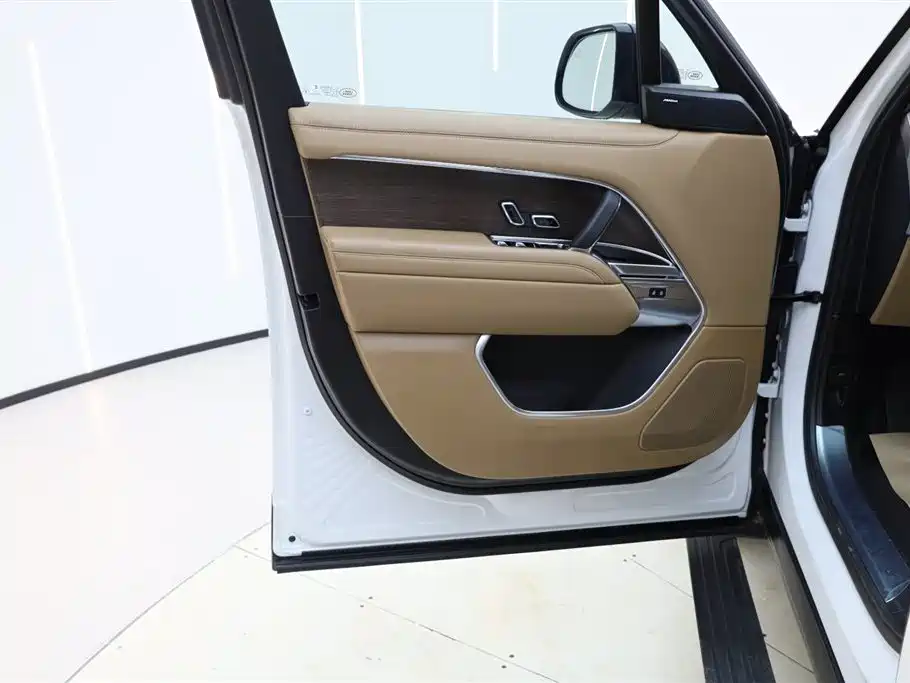 Land Rover Range Rover 2024