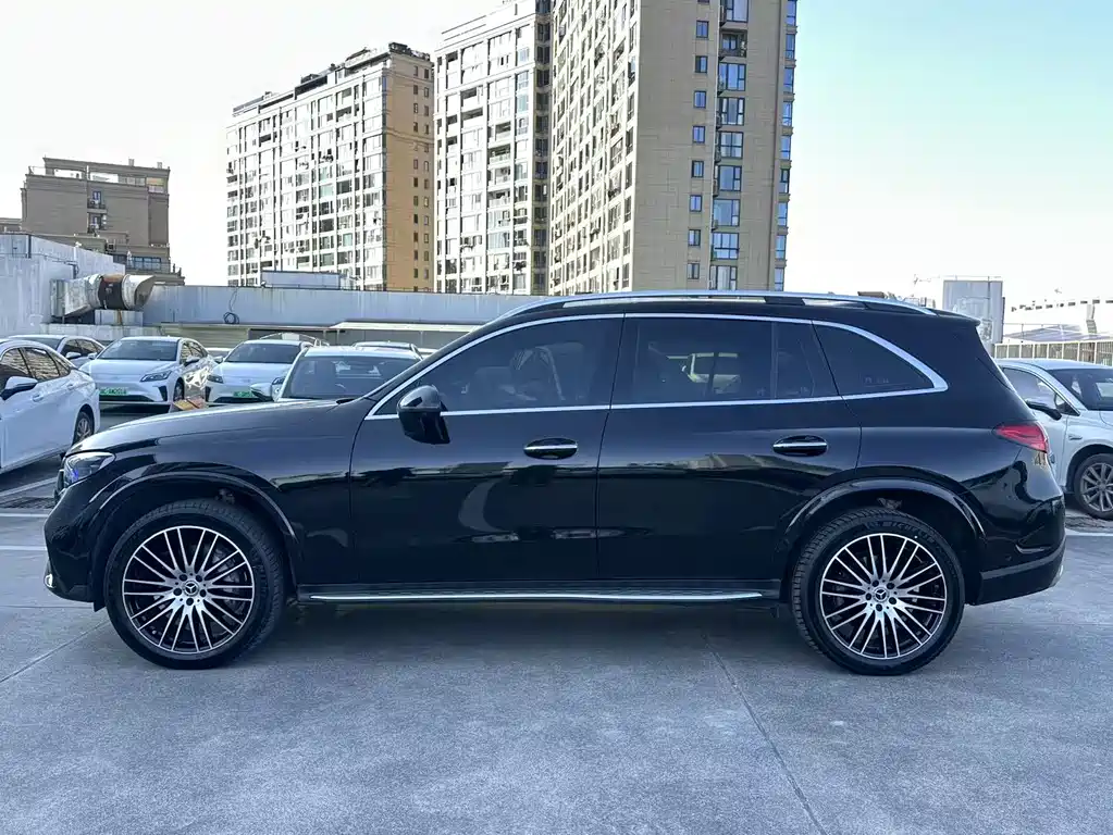Mercedes-Benz GLC 2024