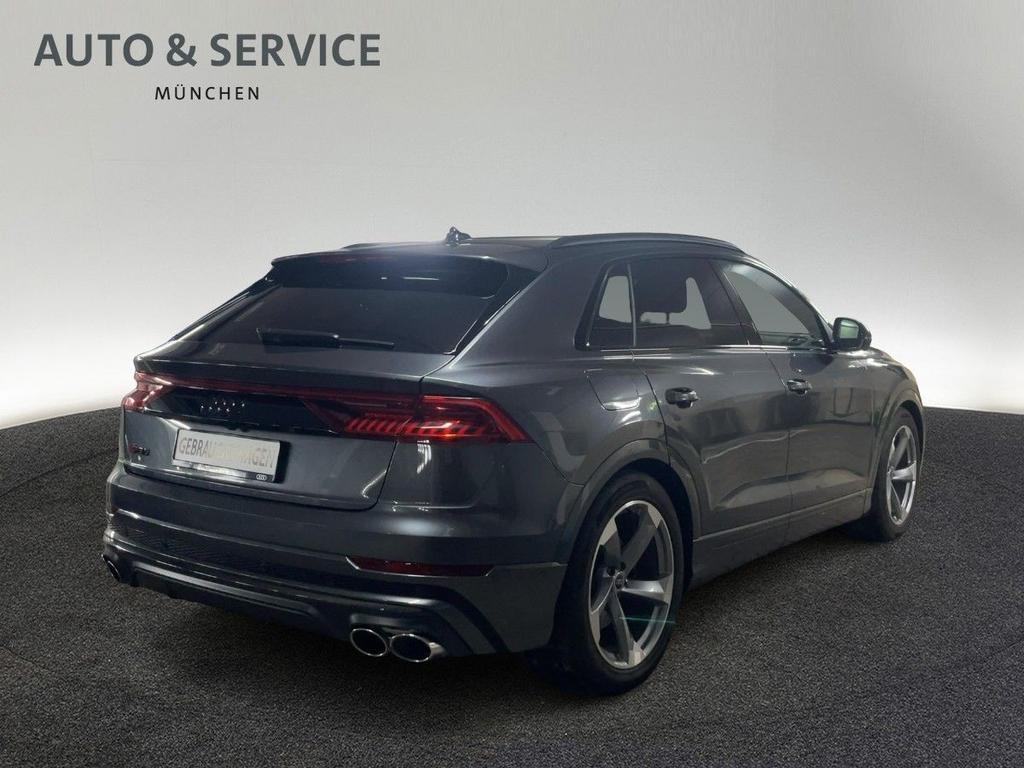 Audi SQ8 2024