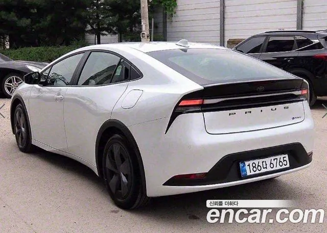 Toyota Prius 2024