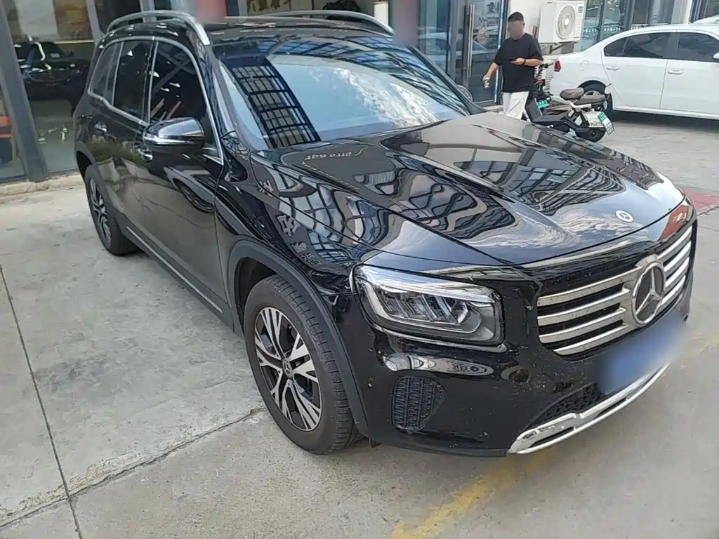 Mercedes-Benz GLB 2024