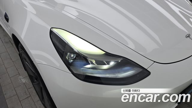 Tesla Model 3 2021