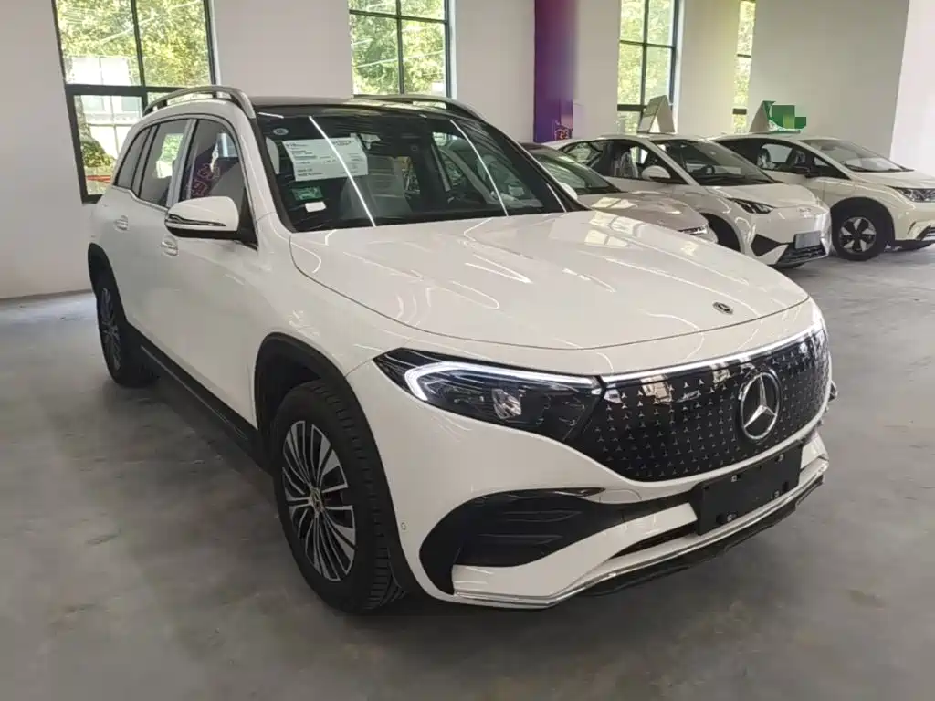 Mercedes-Benz EQB 2026