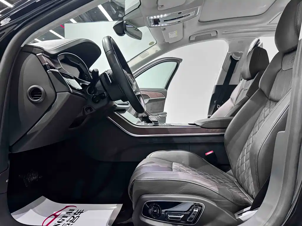 Audi A8 2021