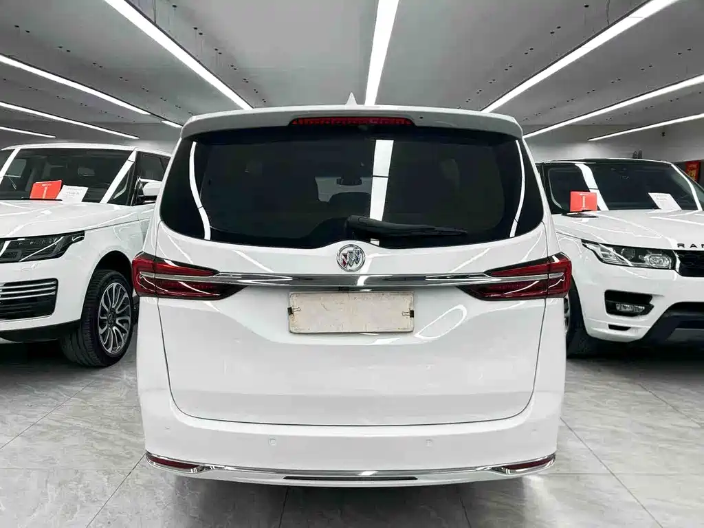 Buick GL8 2023