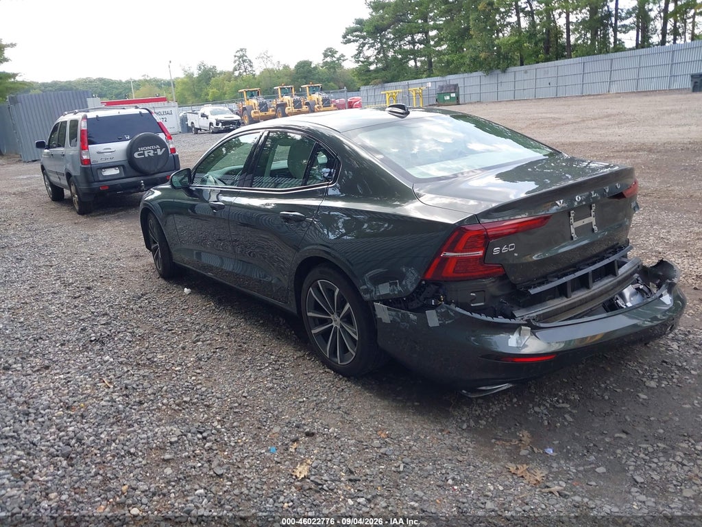 Volvo S60 2022