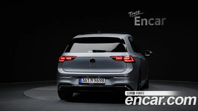 Volkswagen Golf 2025