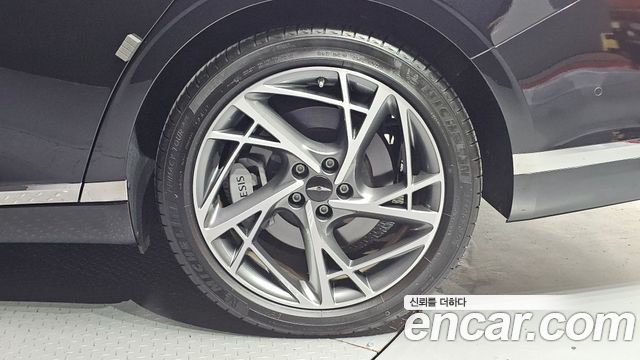 Genesis G90 2023