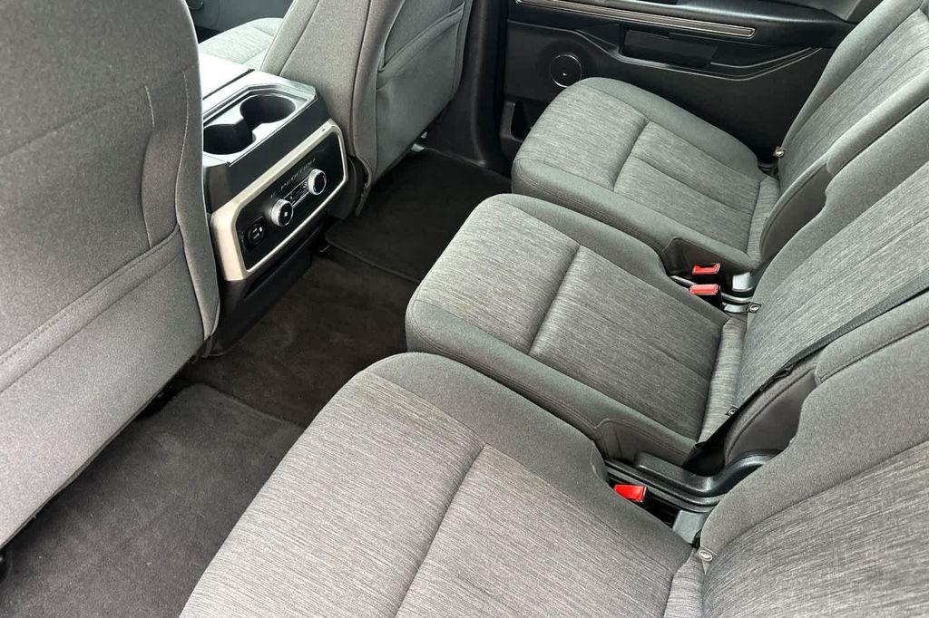 Ford Expedition 2023