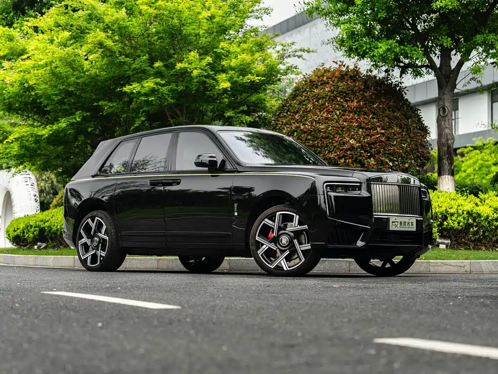 Rolls-Royce Cullinan 2025