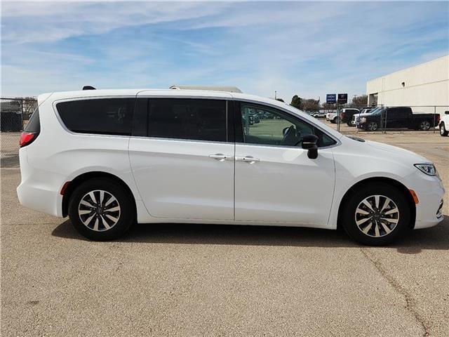 Chrysler Pacifica 2024