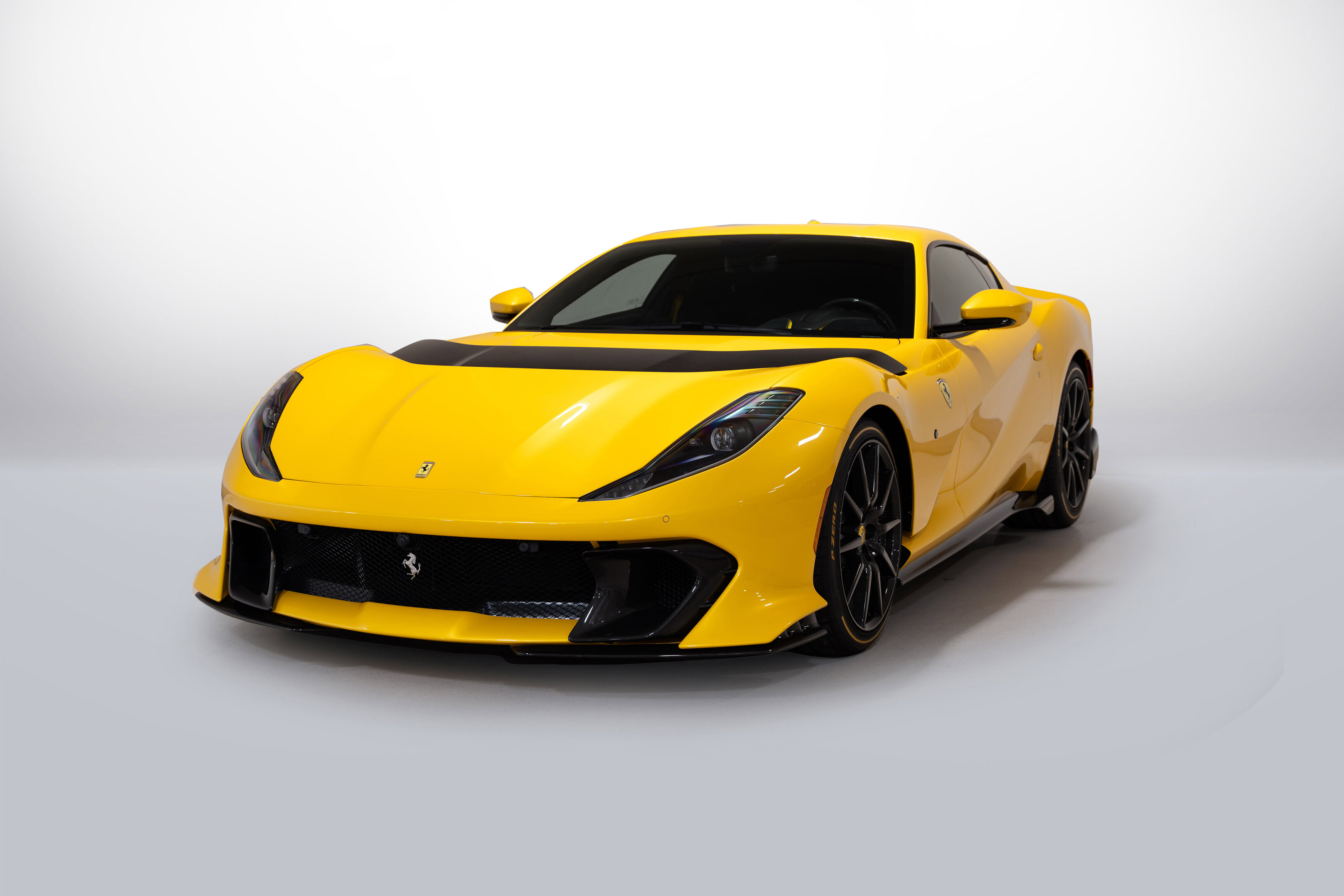 Ferrari 812 2022