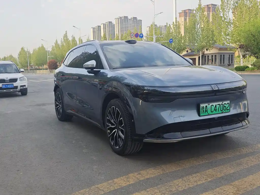 Zeekr 7X 2024