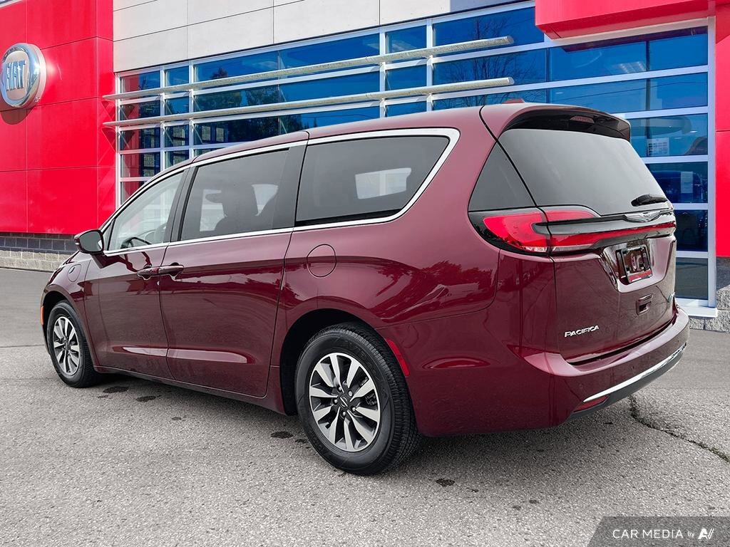 Chrysler Pacifica 2022