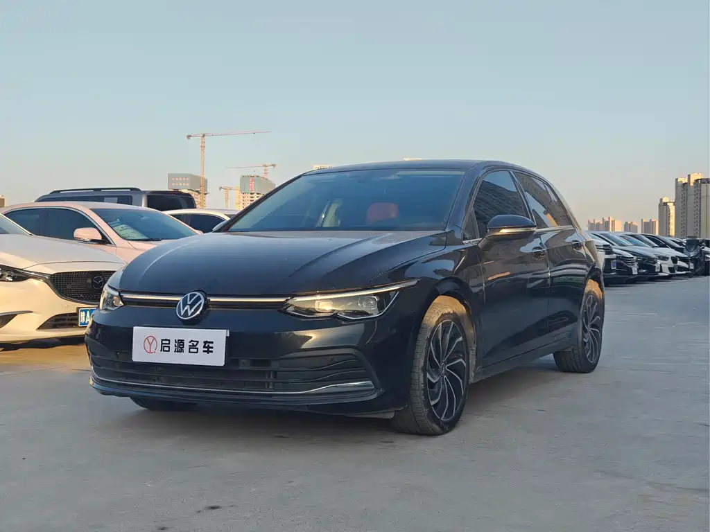 Volkswagen Golf 2021