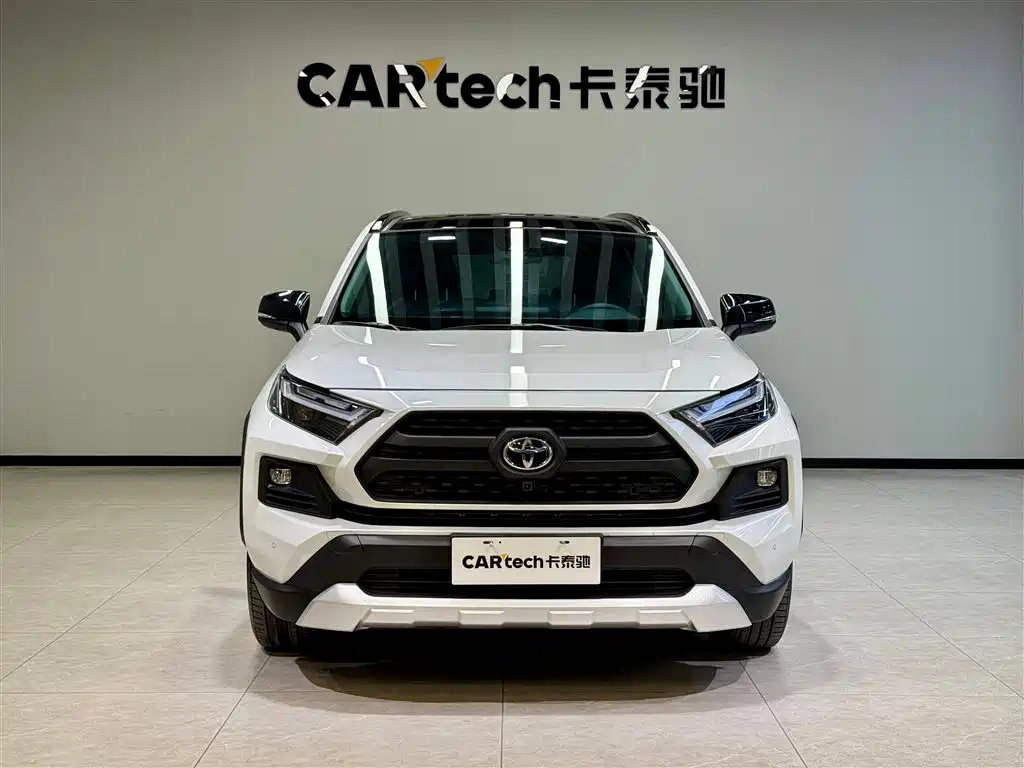 Toyota RAV4 2024