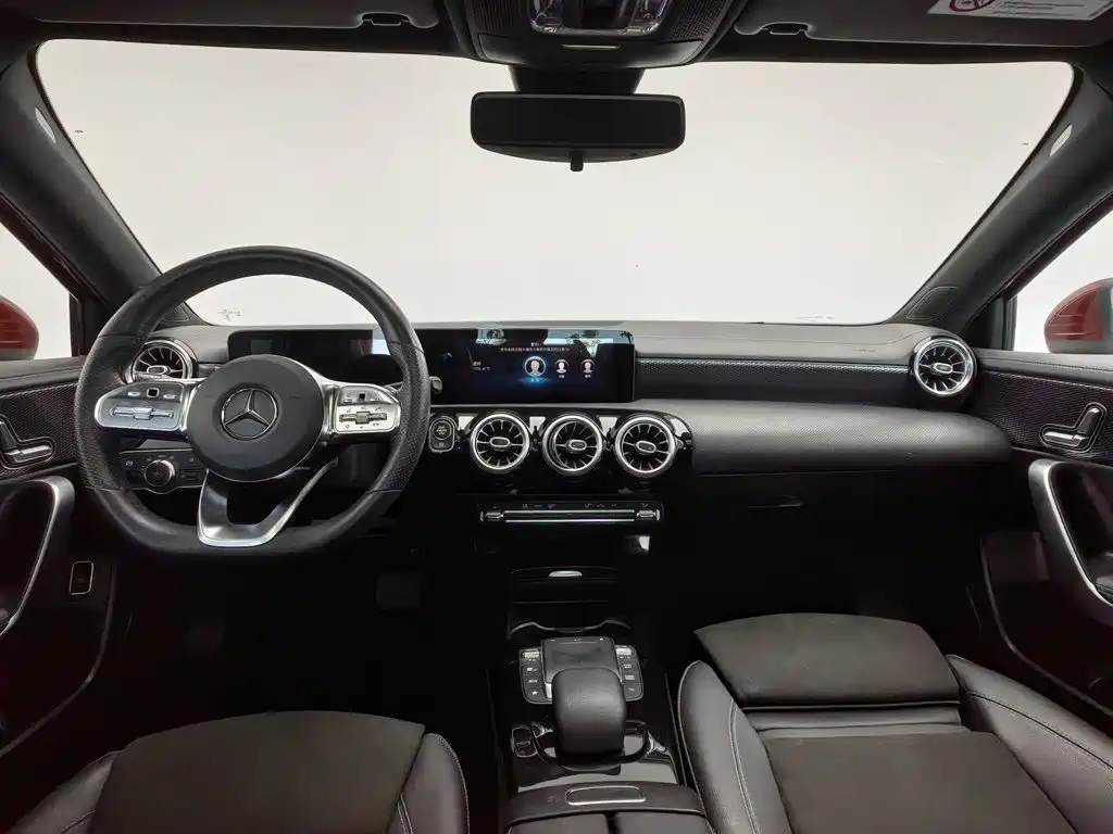Mercedes-Benz A-Класс 2021