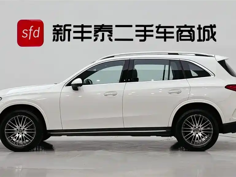 Mercedes-Benz GLC 2023