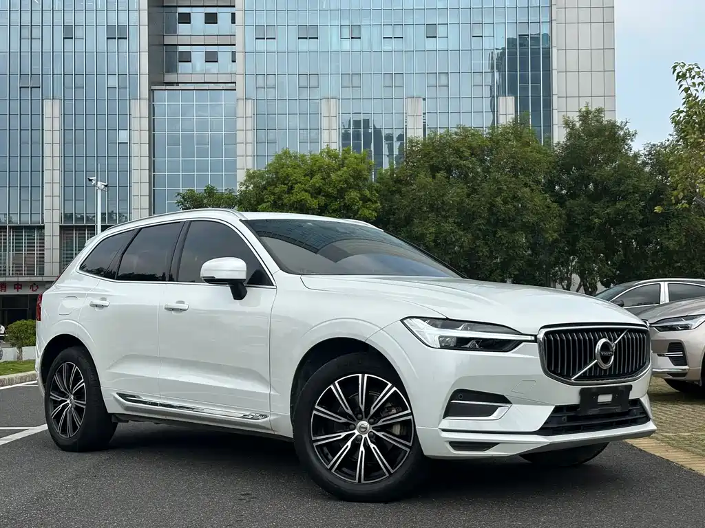 Volvo XC60 2021