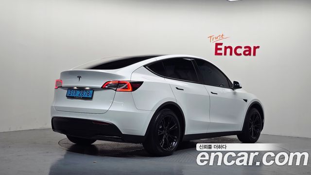 Tesla Model Y 2021