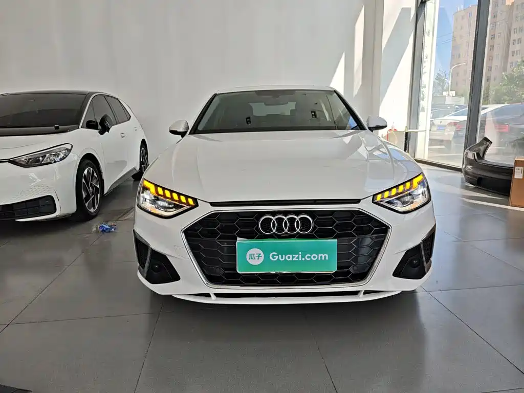 Audi A4 2023