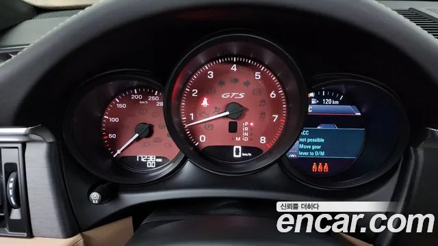 Porsche Macan 2022