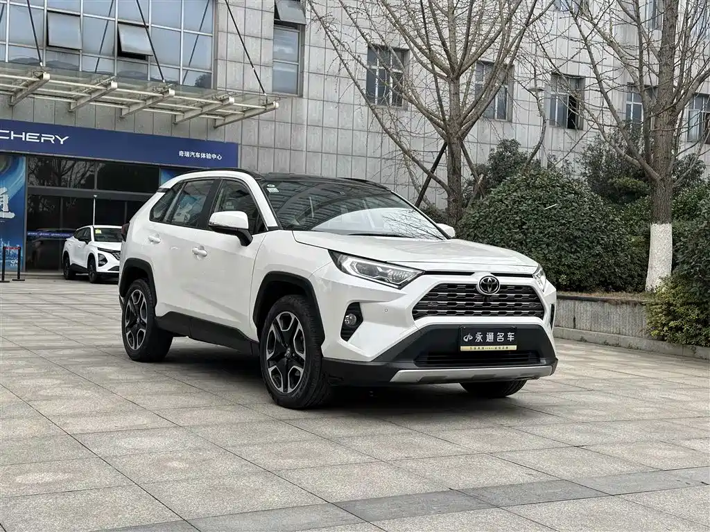 Toyota RAV4 2021
