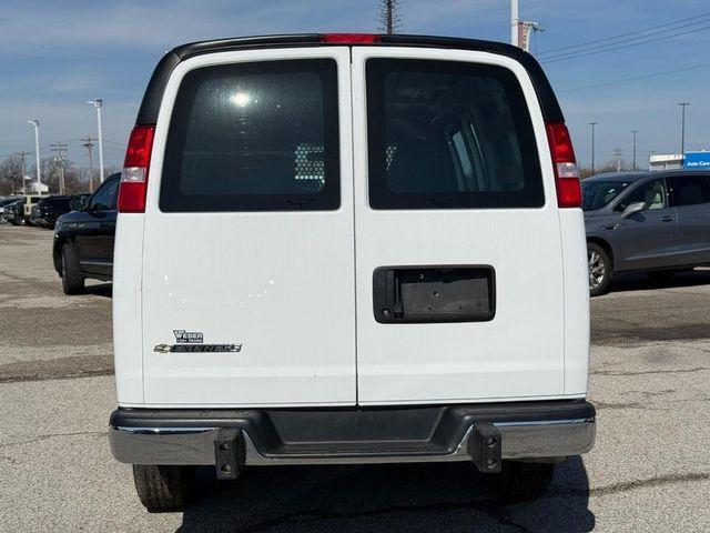 Chevrolet Express 2024