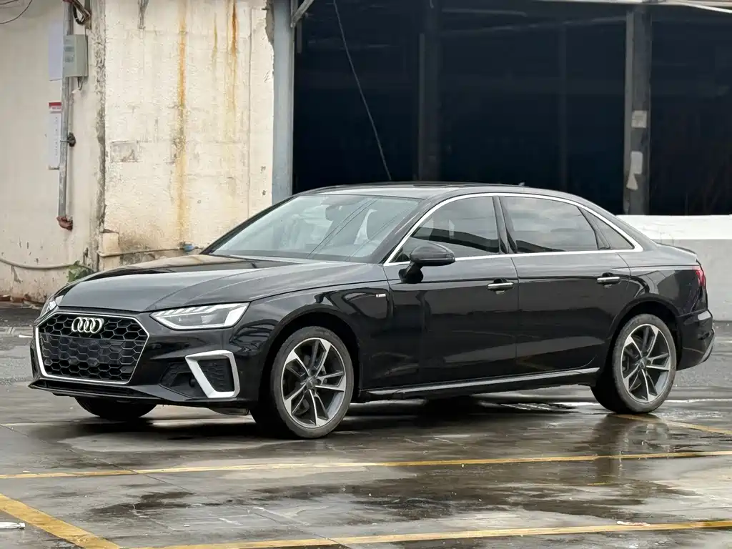 Audi A4 2021
