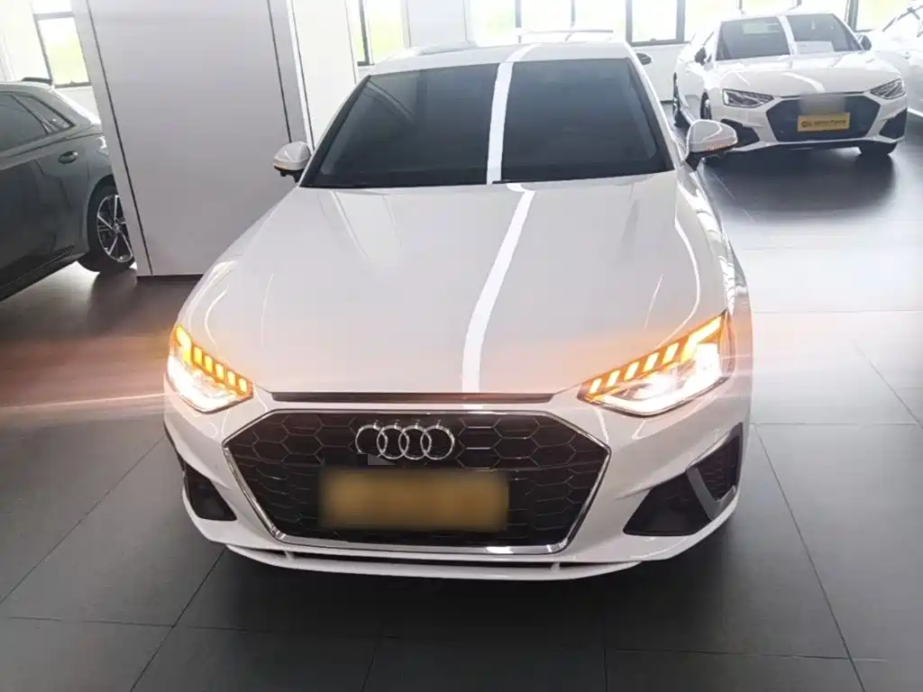 Audi A4 2022