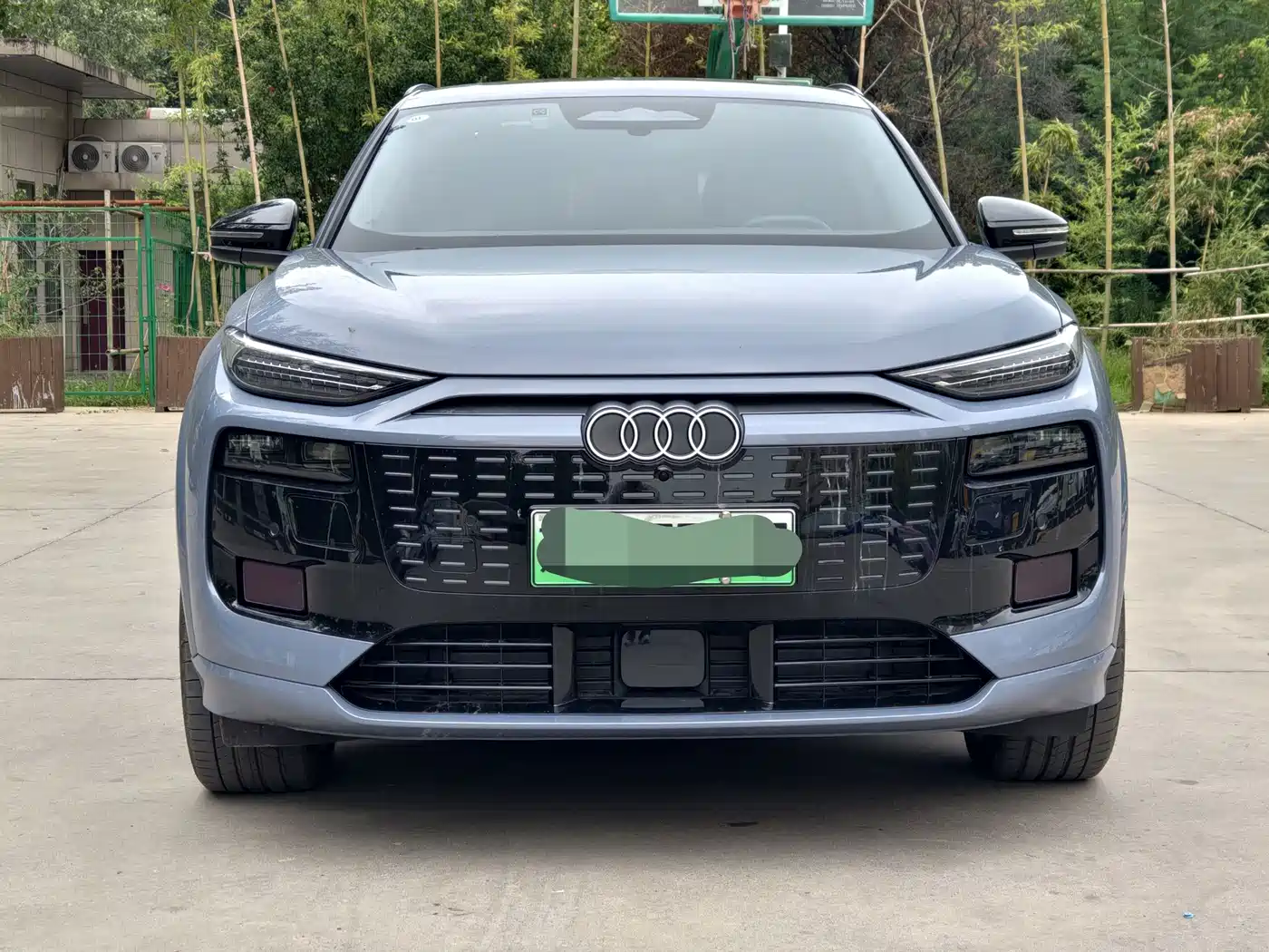 Audi e-tron 2025