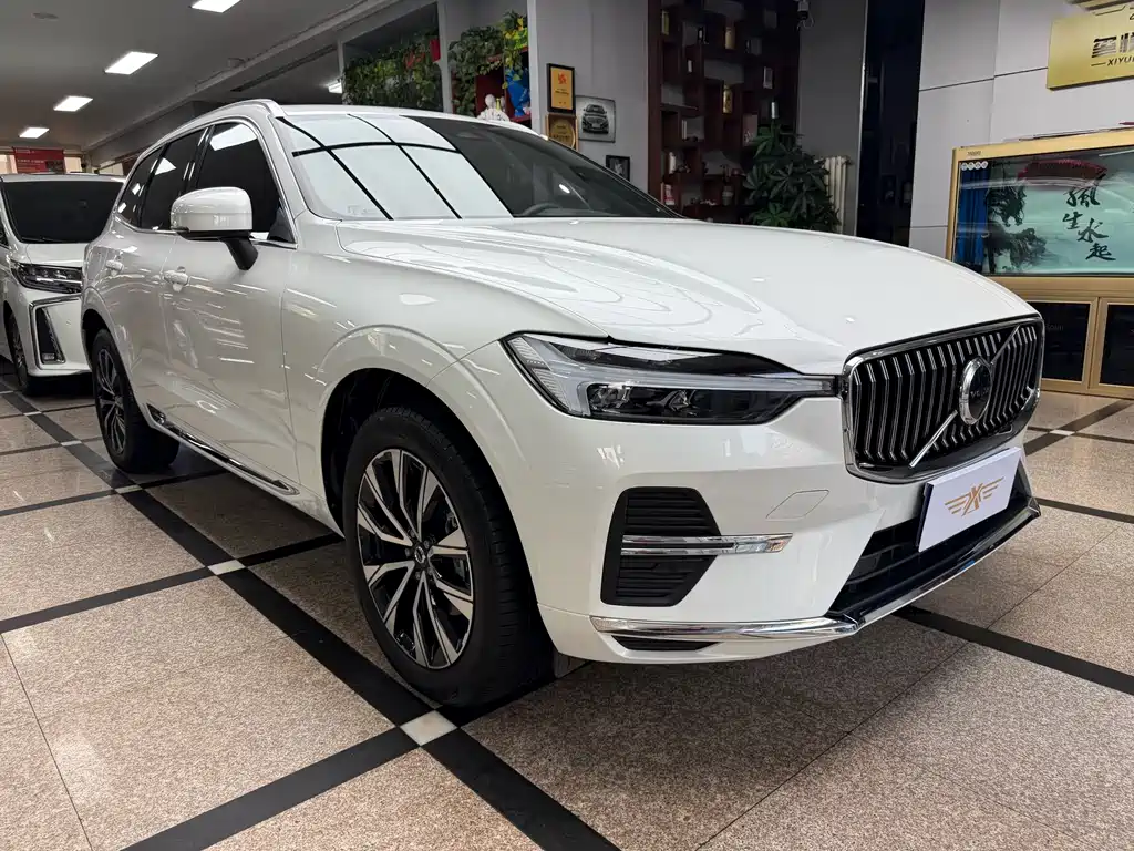 Volvo XC60 2023