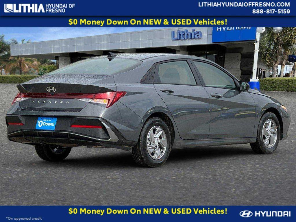 Hyundai Elantra 2025