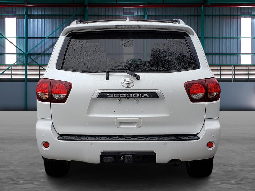 Toyota Sequoia 2022