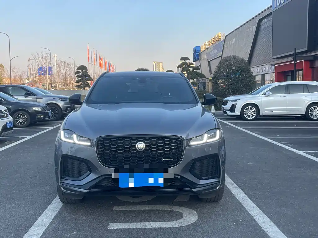 Jaguar F-Pace 2024