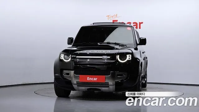 Land Rover Defender 2024